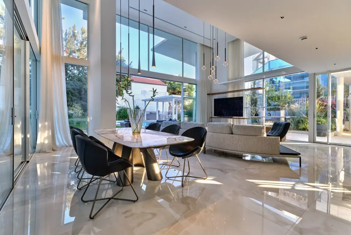 Maximus – Apartment in Glyfada