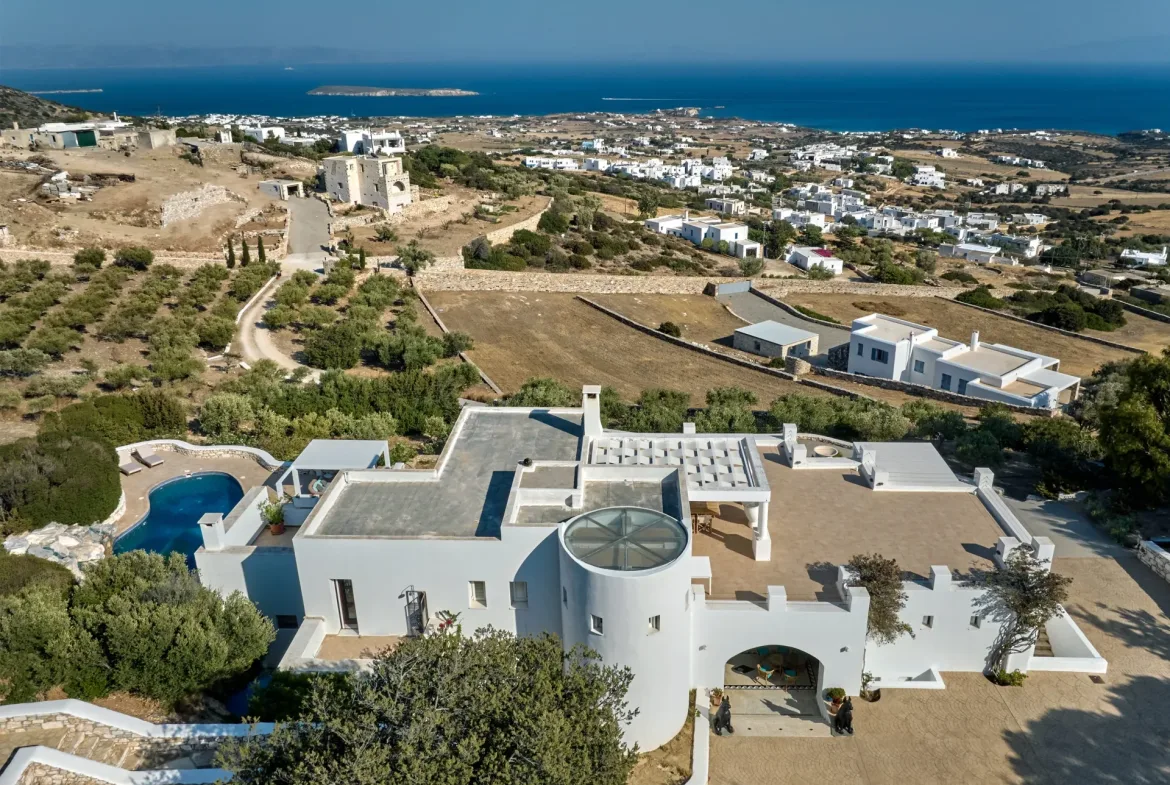 Oniromanza – House in Paros