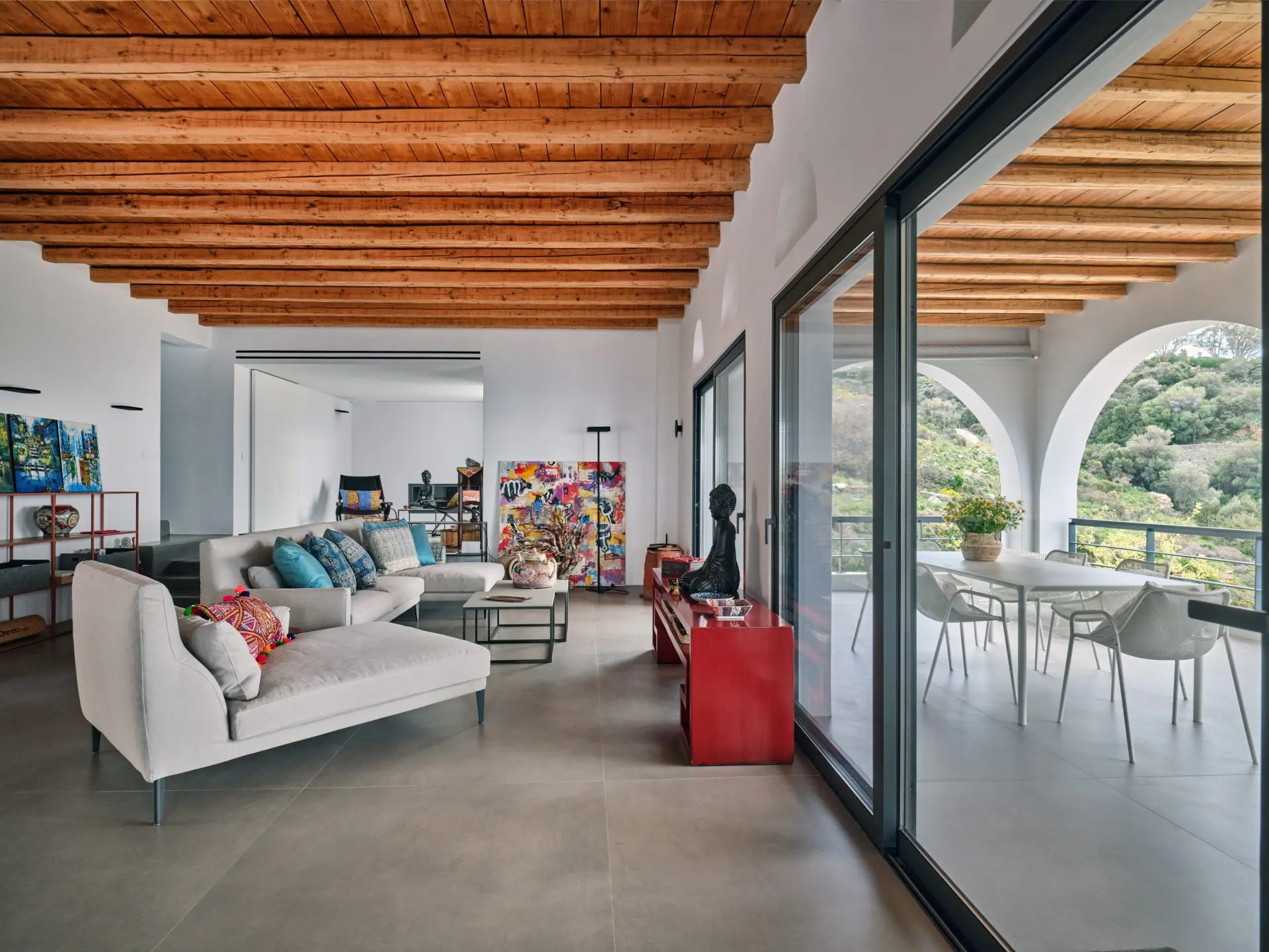 Pnoe – House in Andros