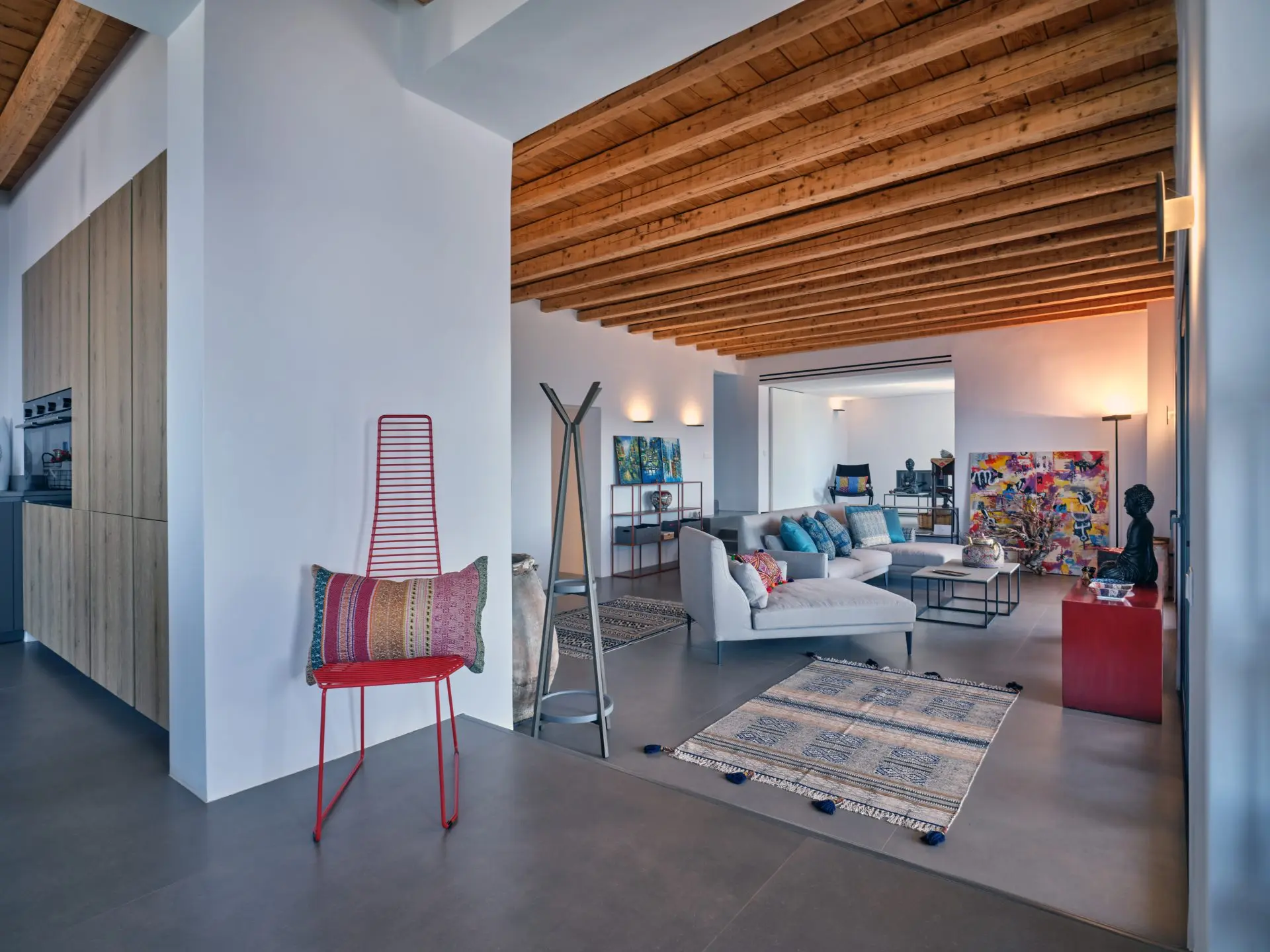 Pnoe – House in Andros