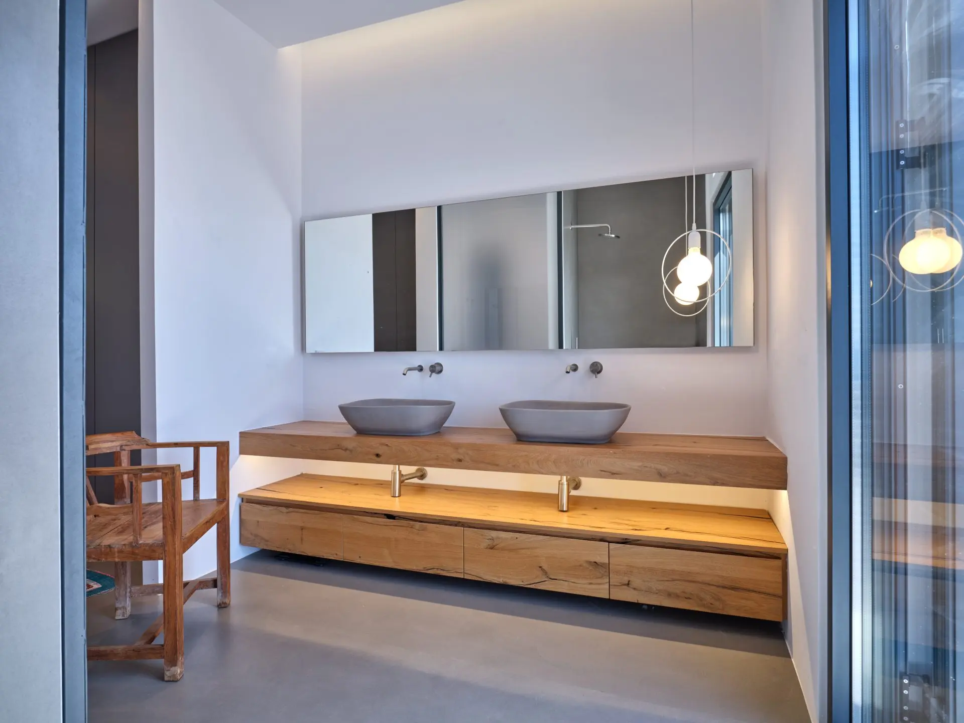 Pnoe – House in Andros