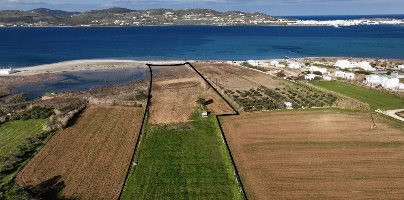 sothebys-greece-punda-bizas-2023-03-08_16-09-43_418386-1400×696-1 Sunset Coast – Land in Paros
