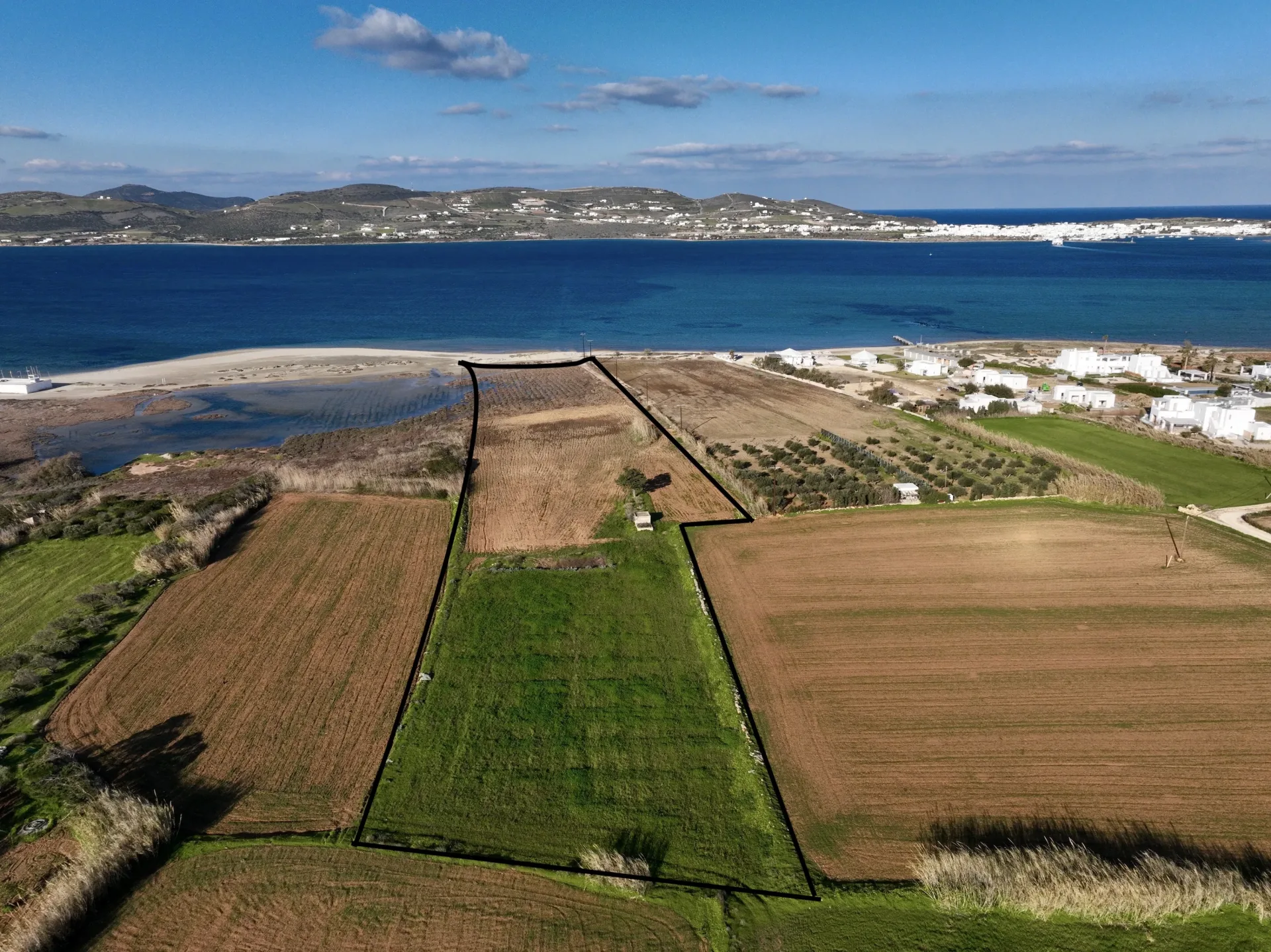 sothebys-greece-punda-bizas-2023-03-08_16-09-43_418386-jpg Sunset Coast – Land in Paros