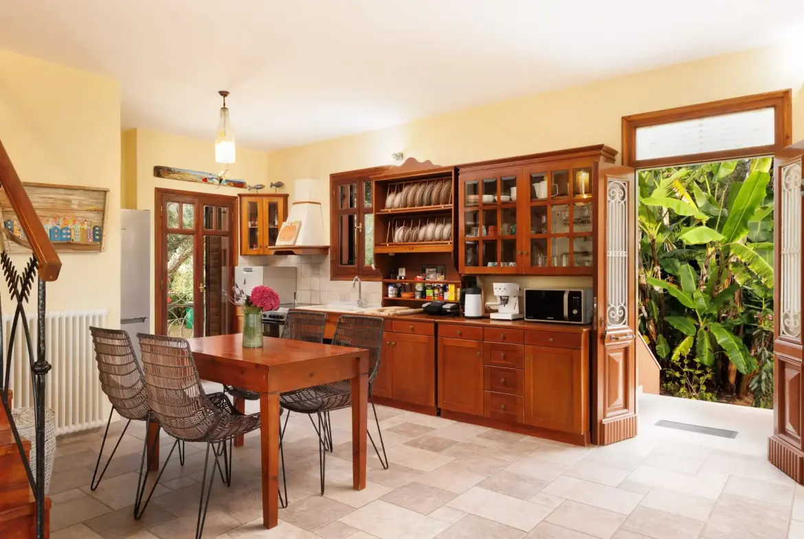 Rosalia – House in Corfu
