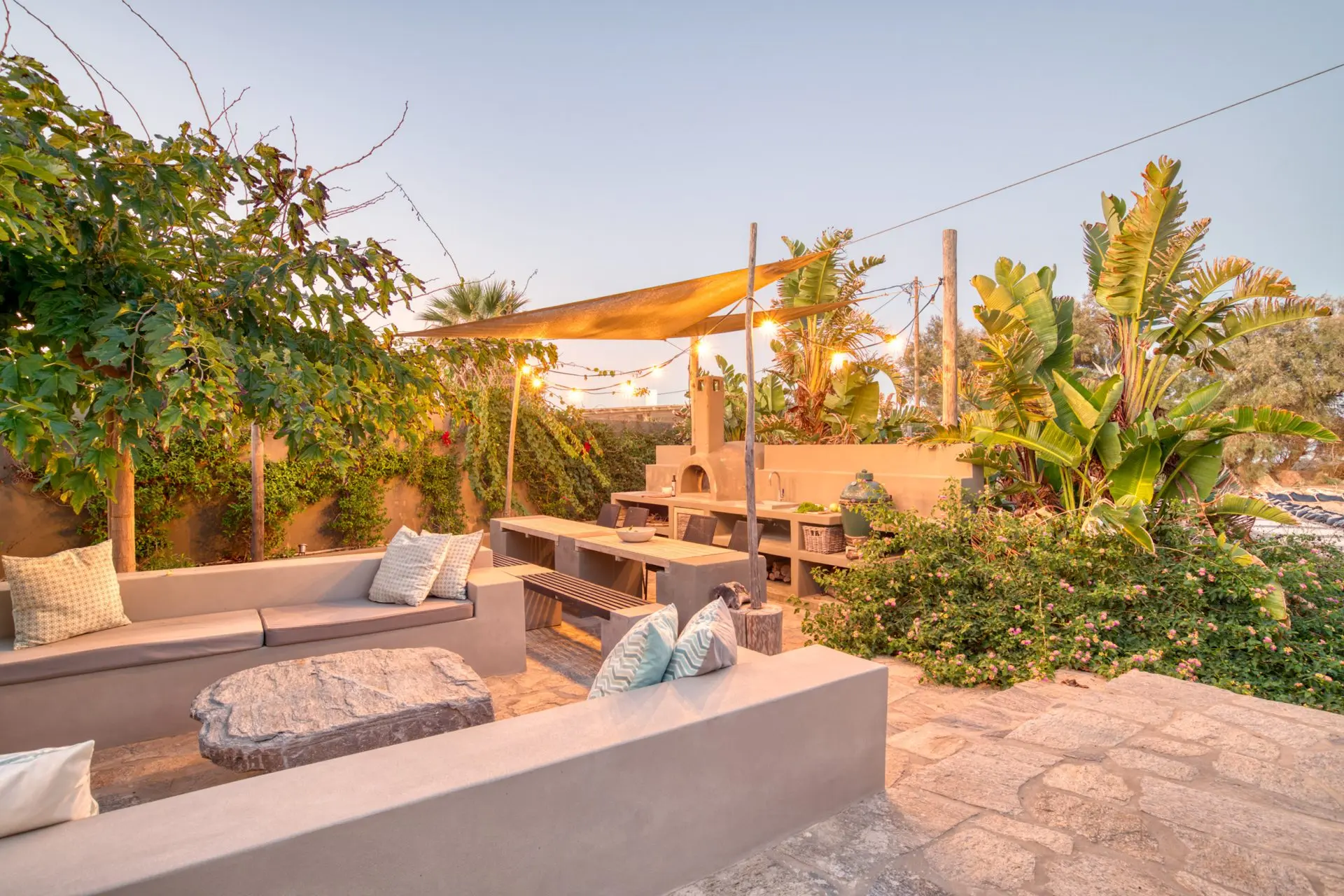 sothebys-greece-roxanne-2024-11-13_15-15-11_427952 Delphis – House in Paros