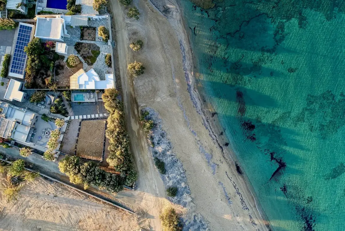 Delphis – House in Paros