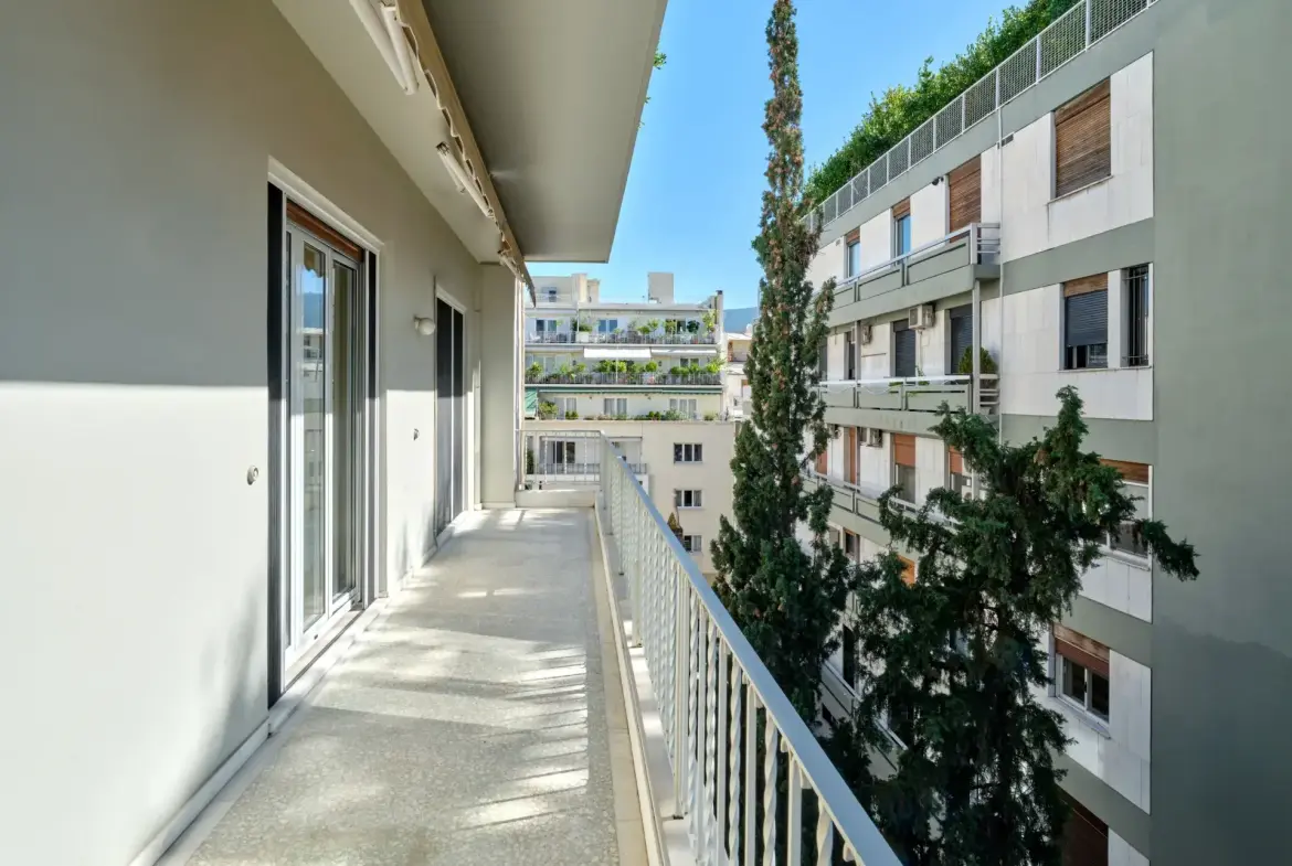 Royale – Apartment in Athens