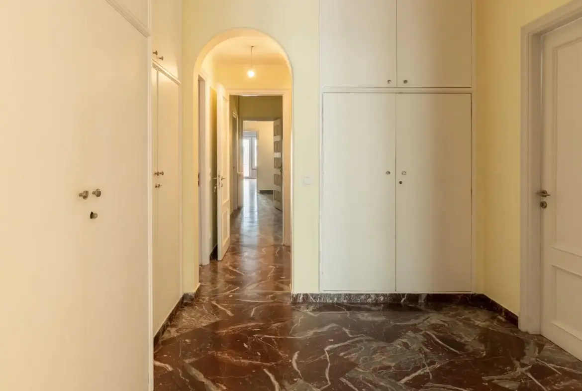 Royale – Apartment in Athens