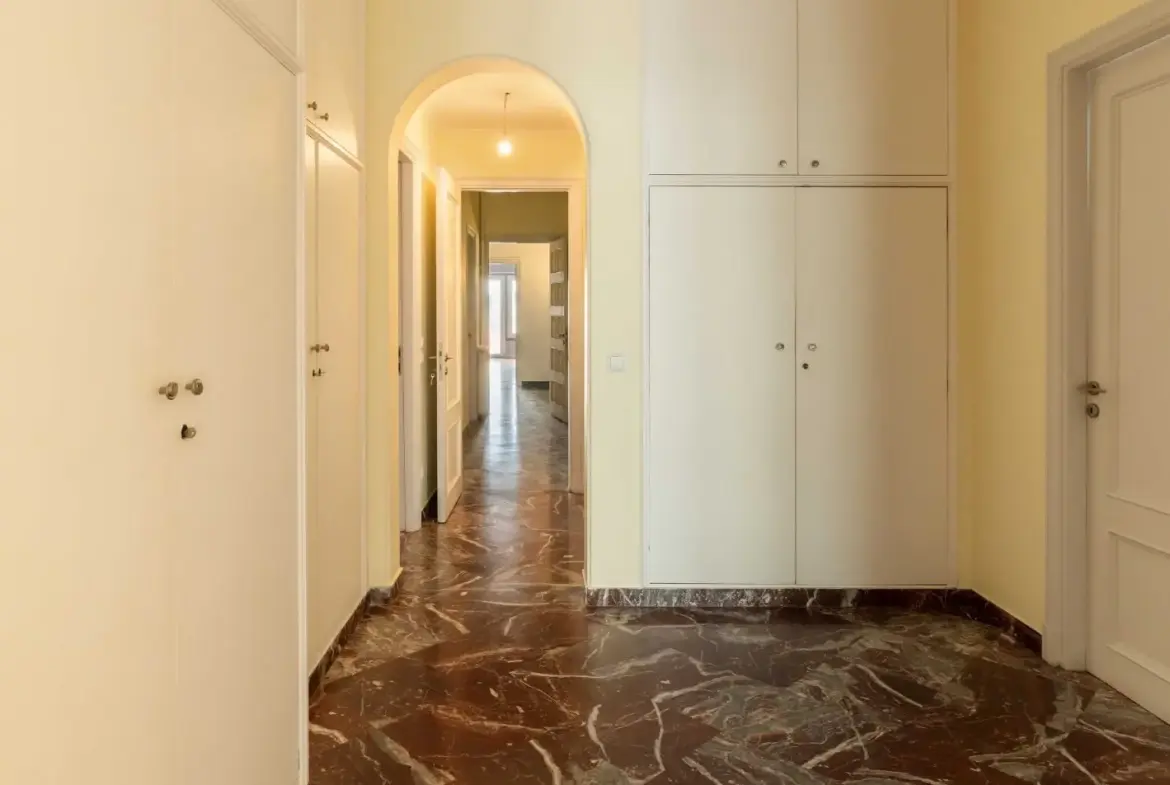 Royale – Apartment in Athens