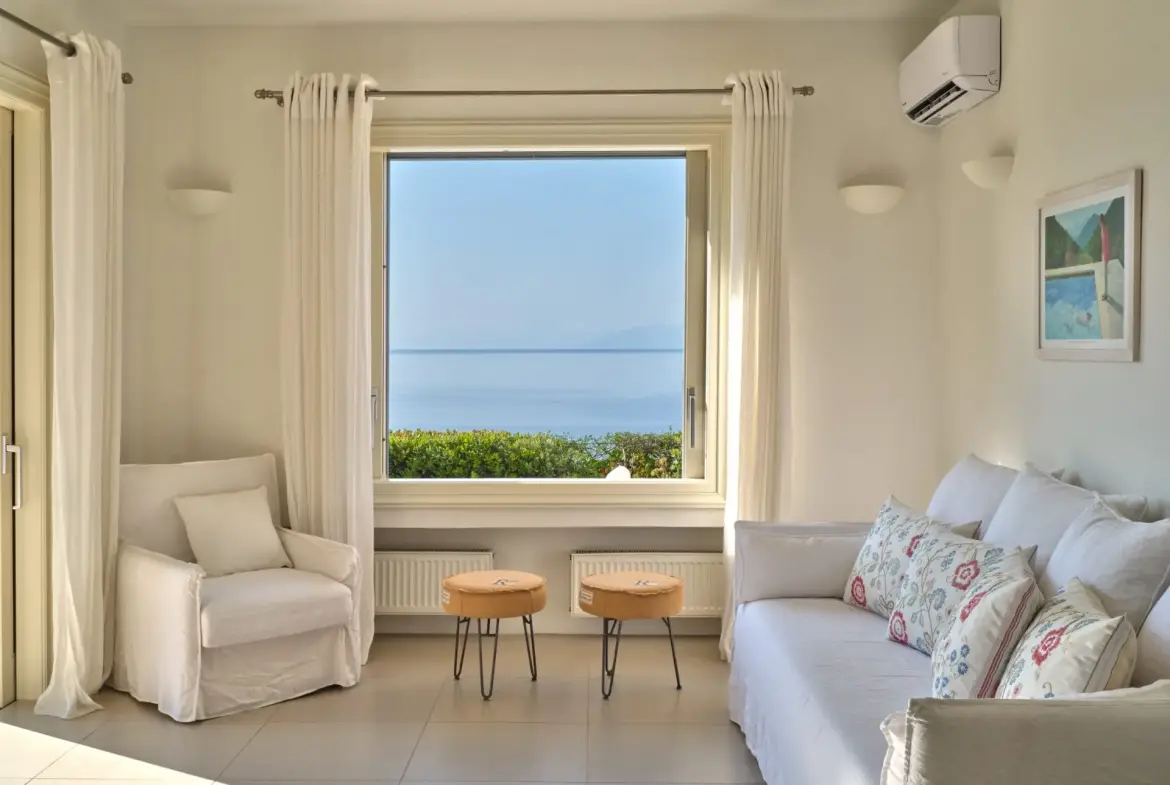 Seaside Vista – House in Skiathos