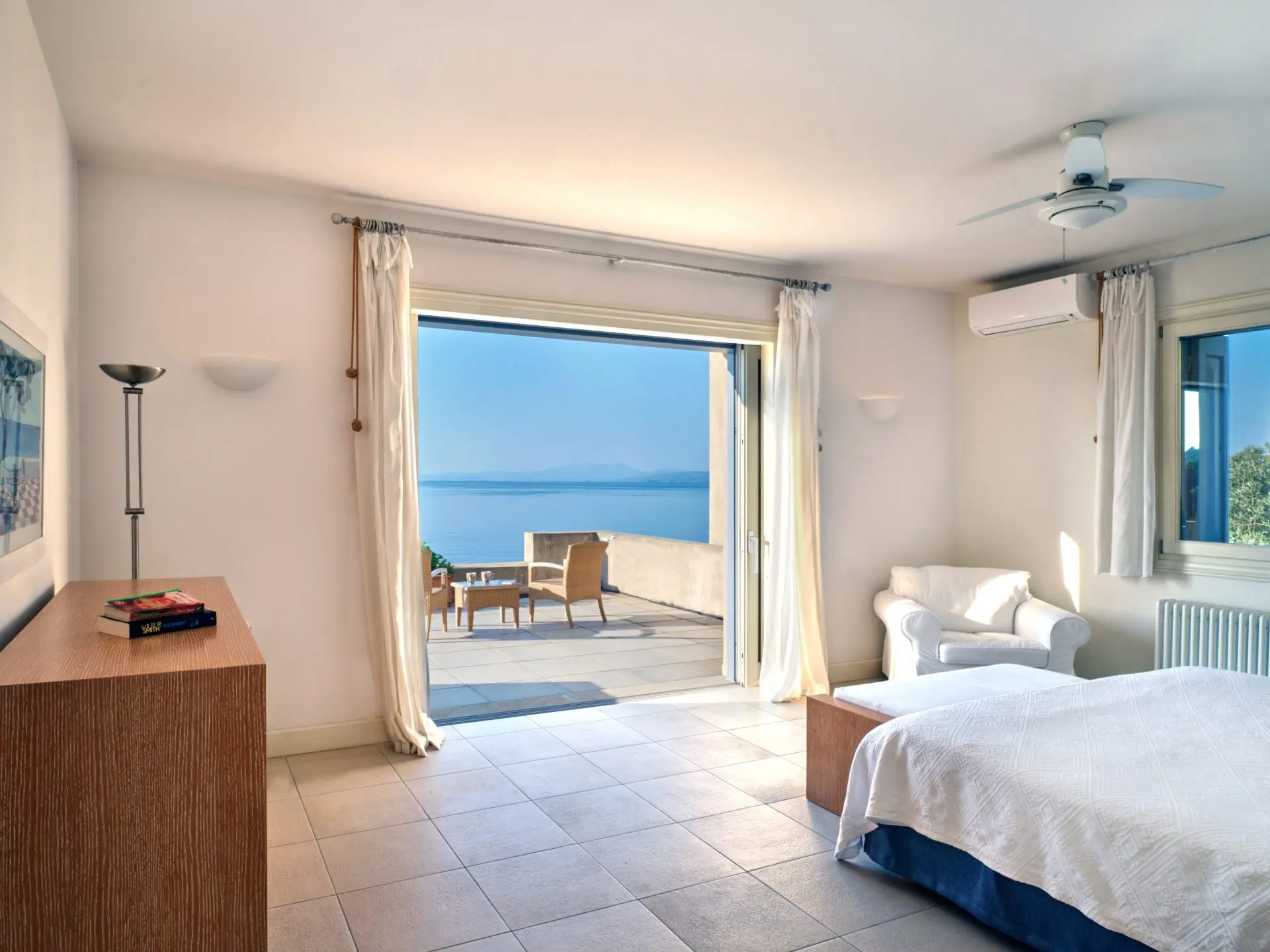 Seaside Vista – House in Skiathos
