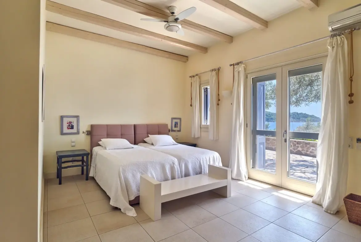 Seaside Vista – House in Skiathos