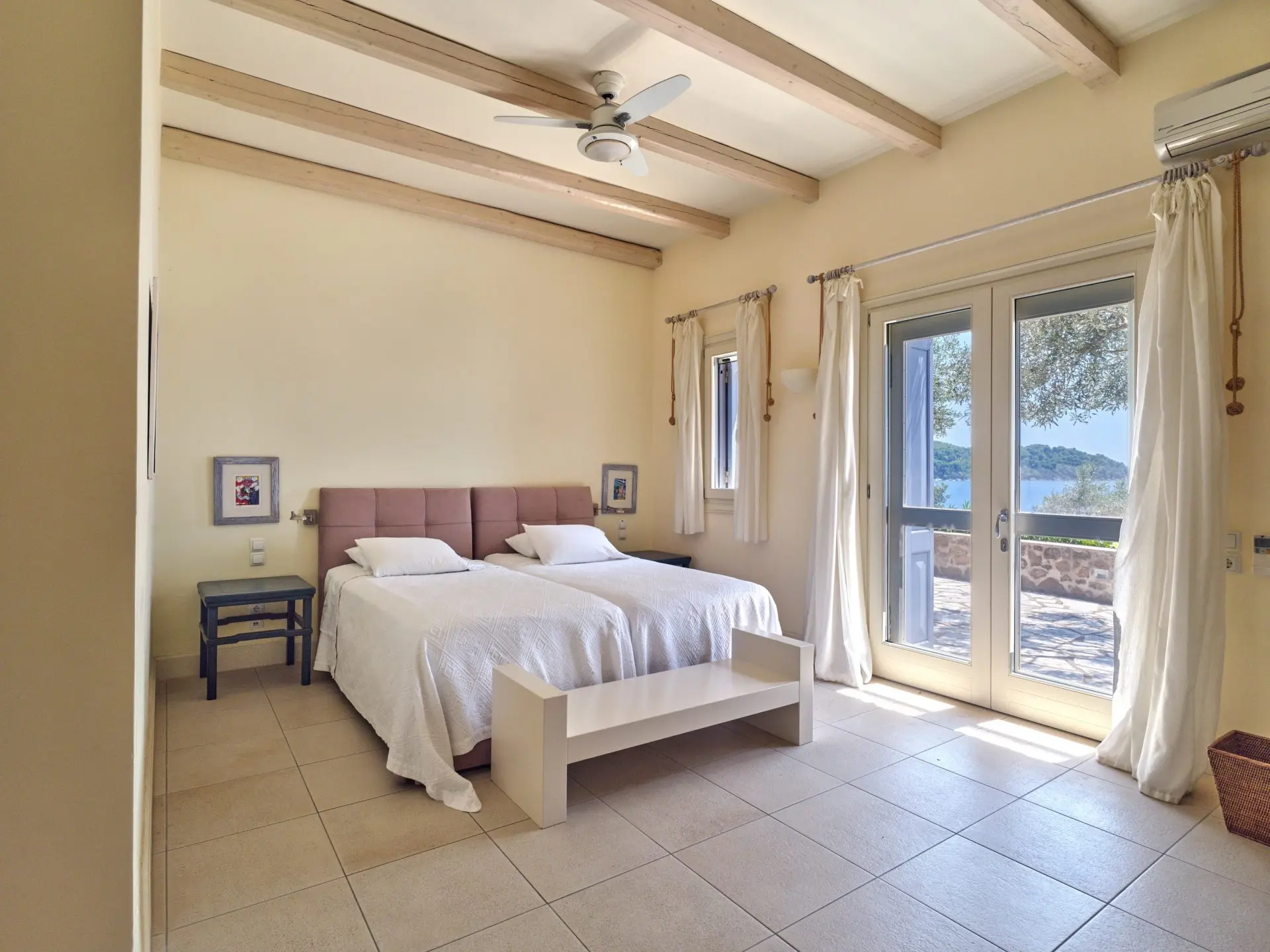 Seaside Vista – House in Skiathos