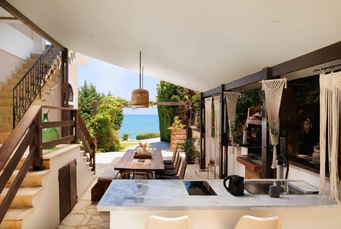 Seawave – House in Corfu