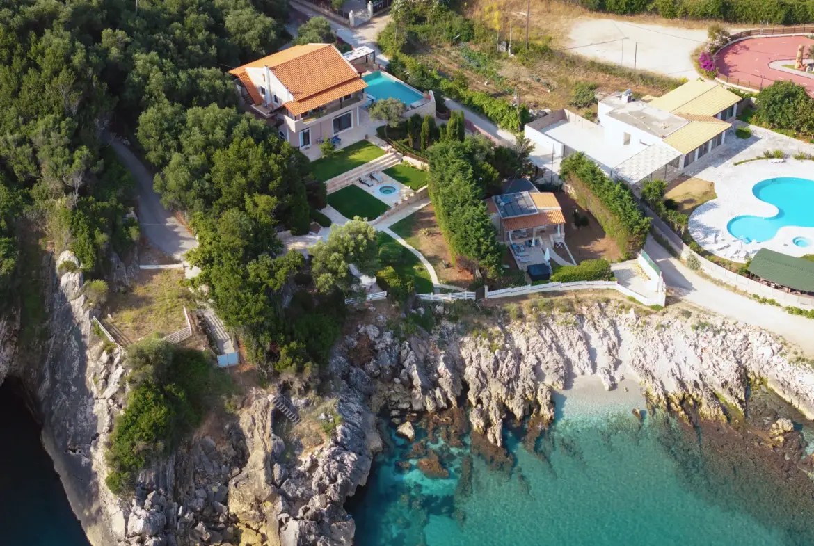 Seawave – House in Corfu