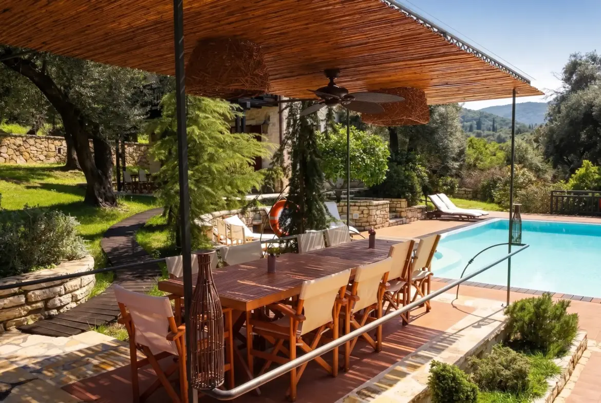 Seelay – House in Corfu