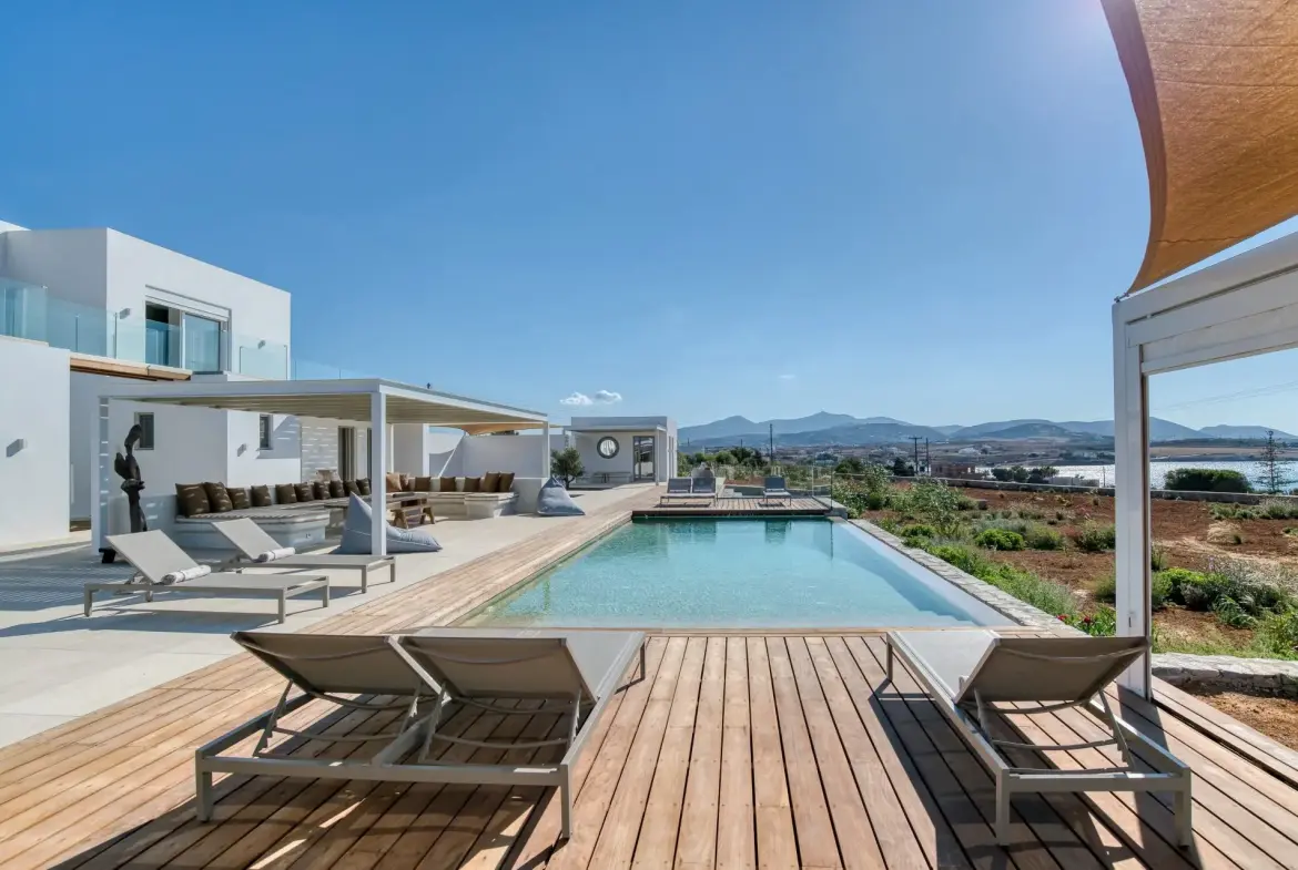 Selene – House in Paros