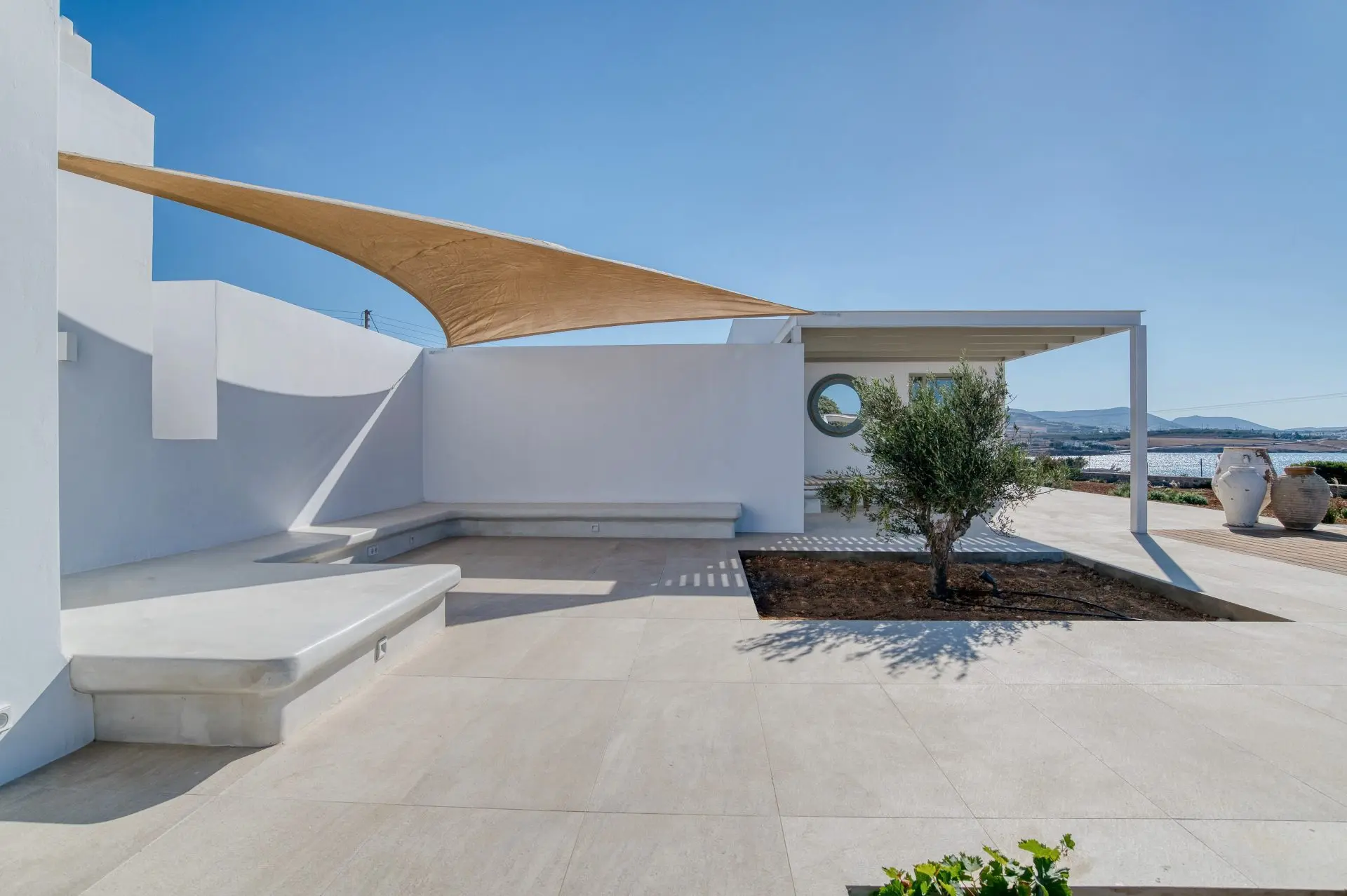 Selene – House in Paros