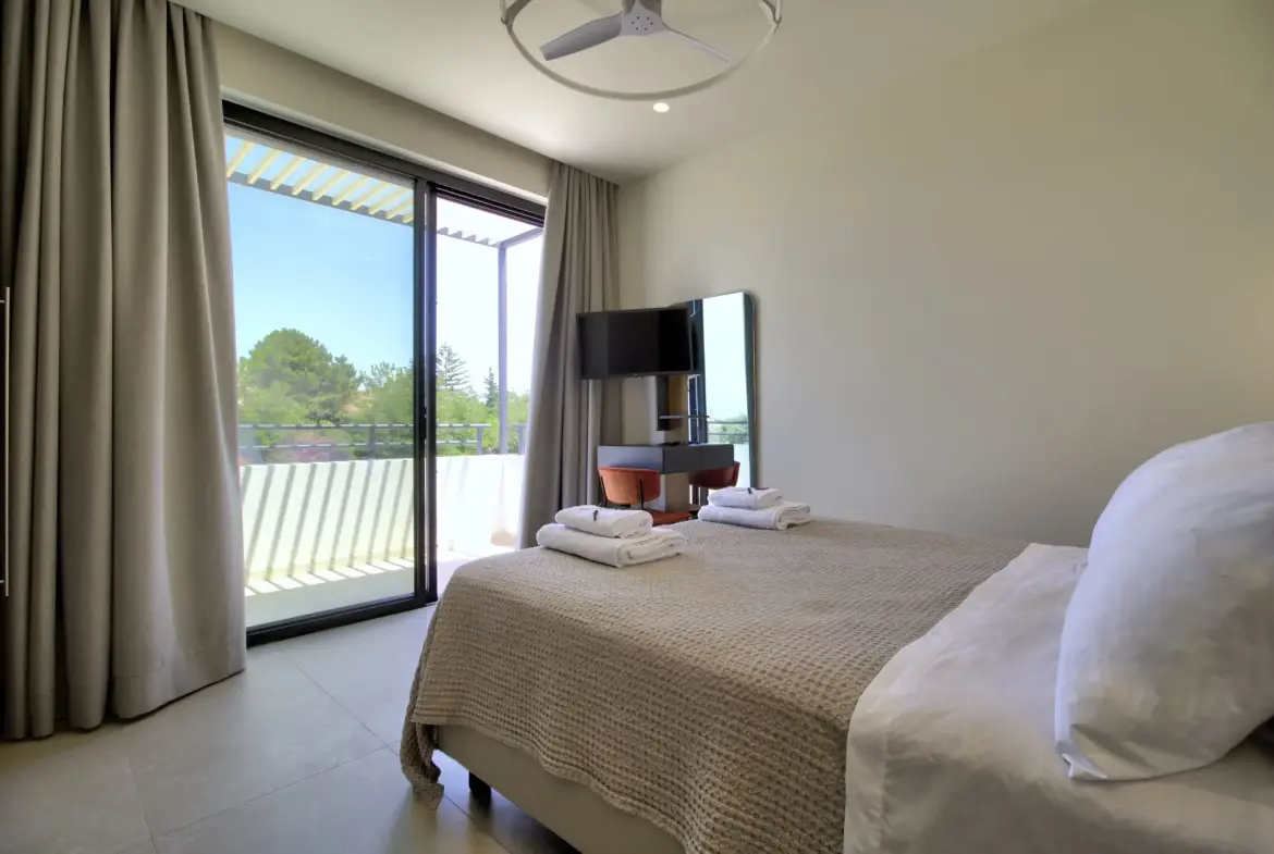 Mistral – House in Corfu