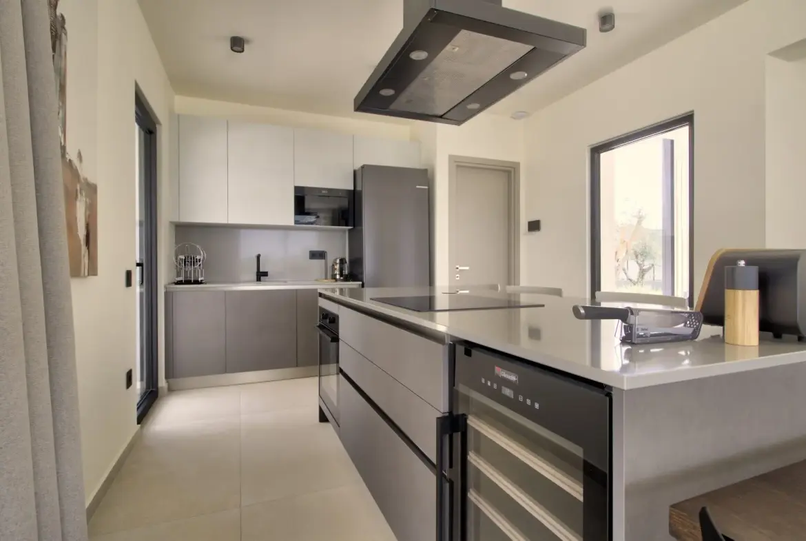 Mistral – House in Corfu