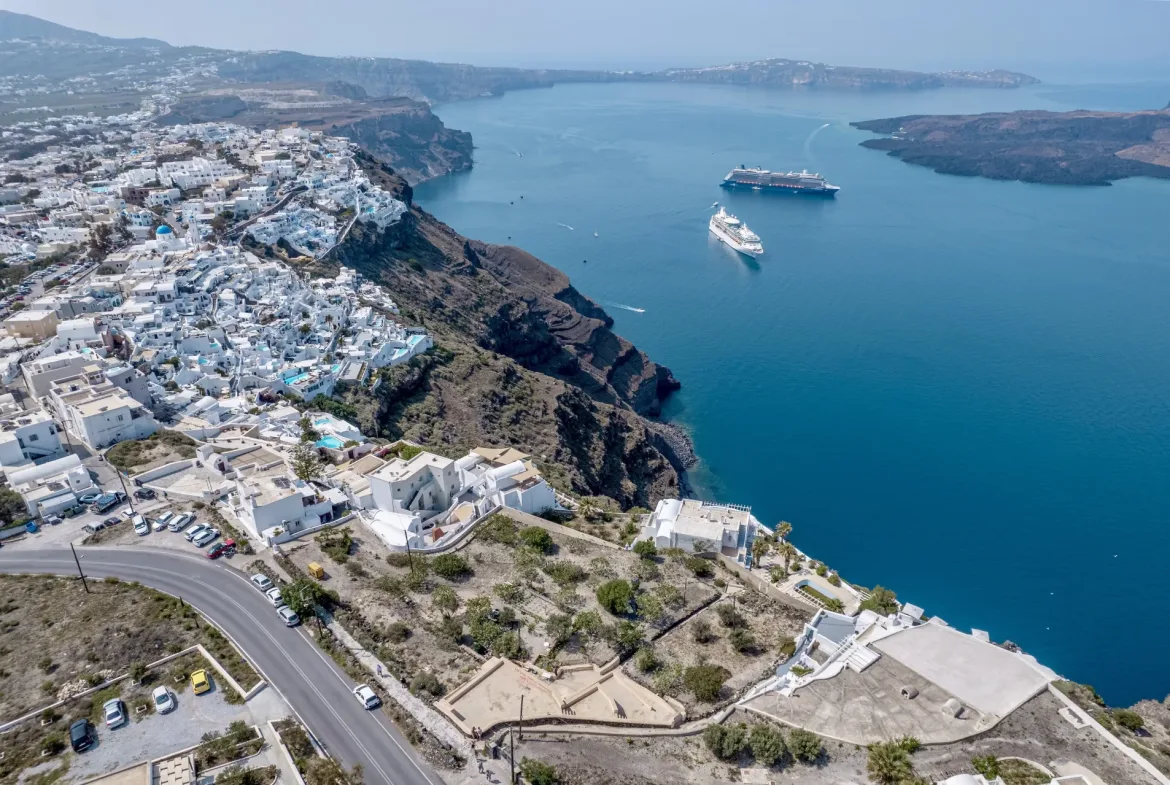 Sonnet – Land in Santorini