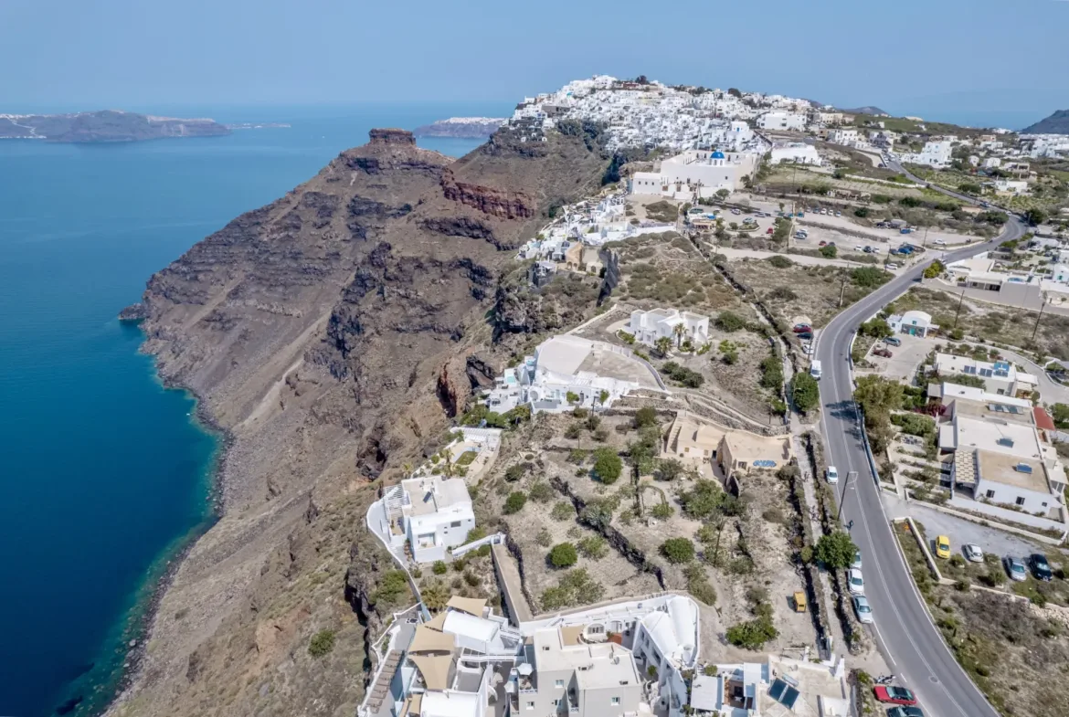 Sonnet – Land in Santorini
