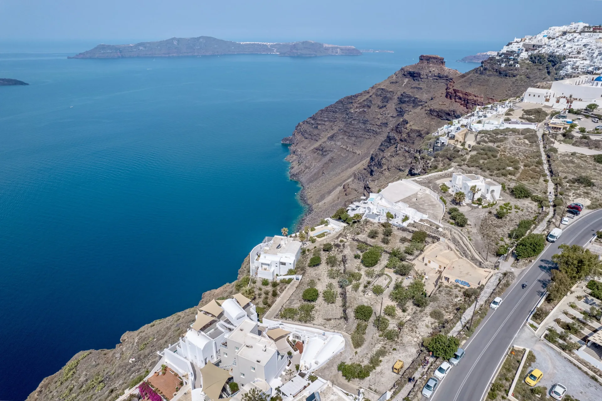 Sonnet – Land in Santorini