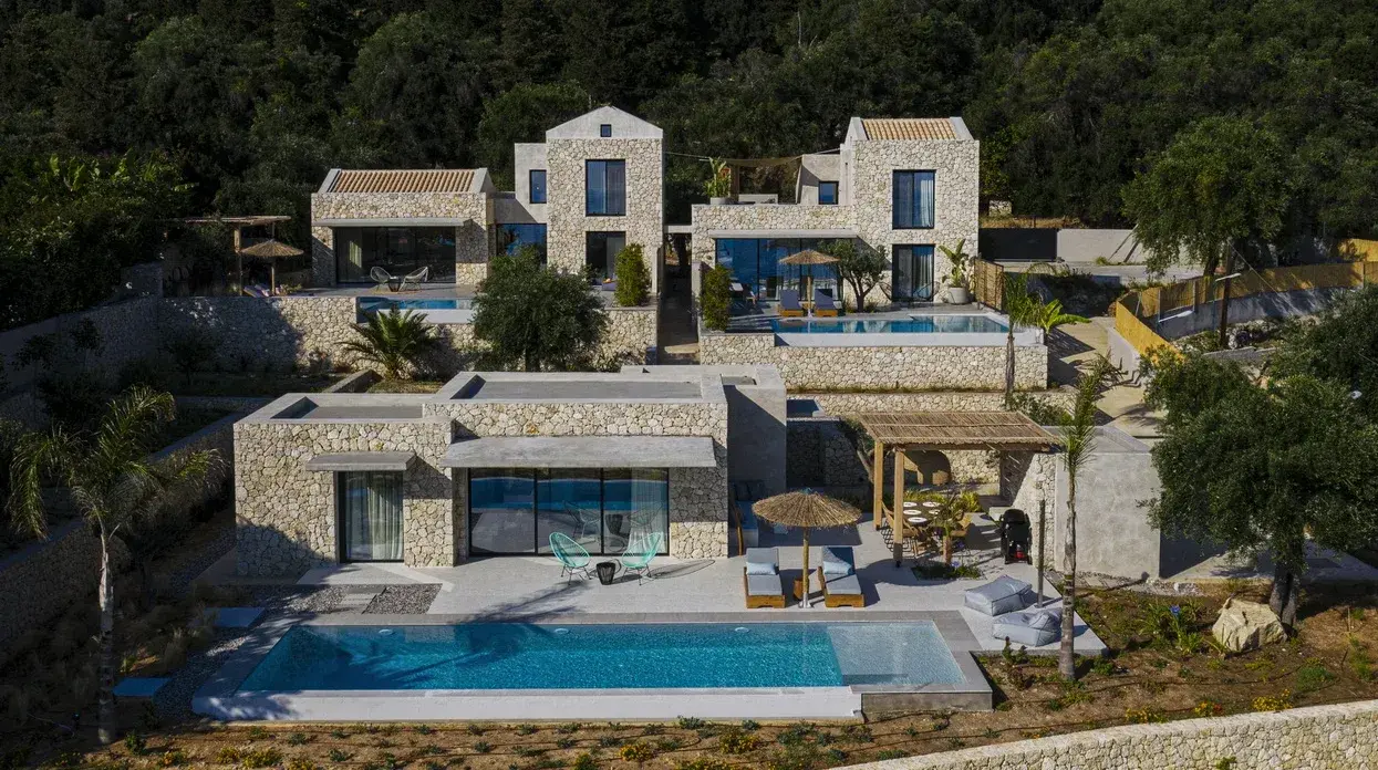 sothebys-greece-soulos-2024-03-28_12-47-22_329434-1245×696-1 Solandris – House in Corfu