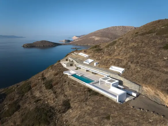 Stemma – House in Syros
