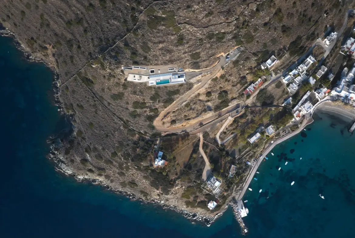 Stemma – House in Syros