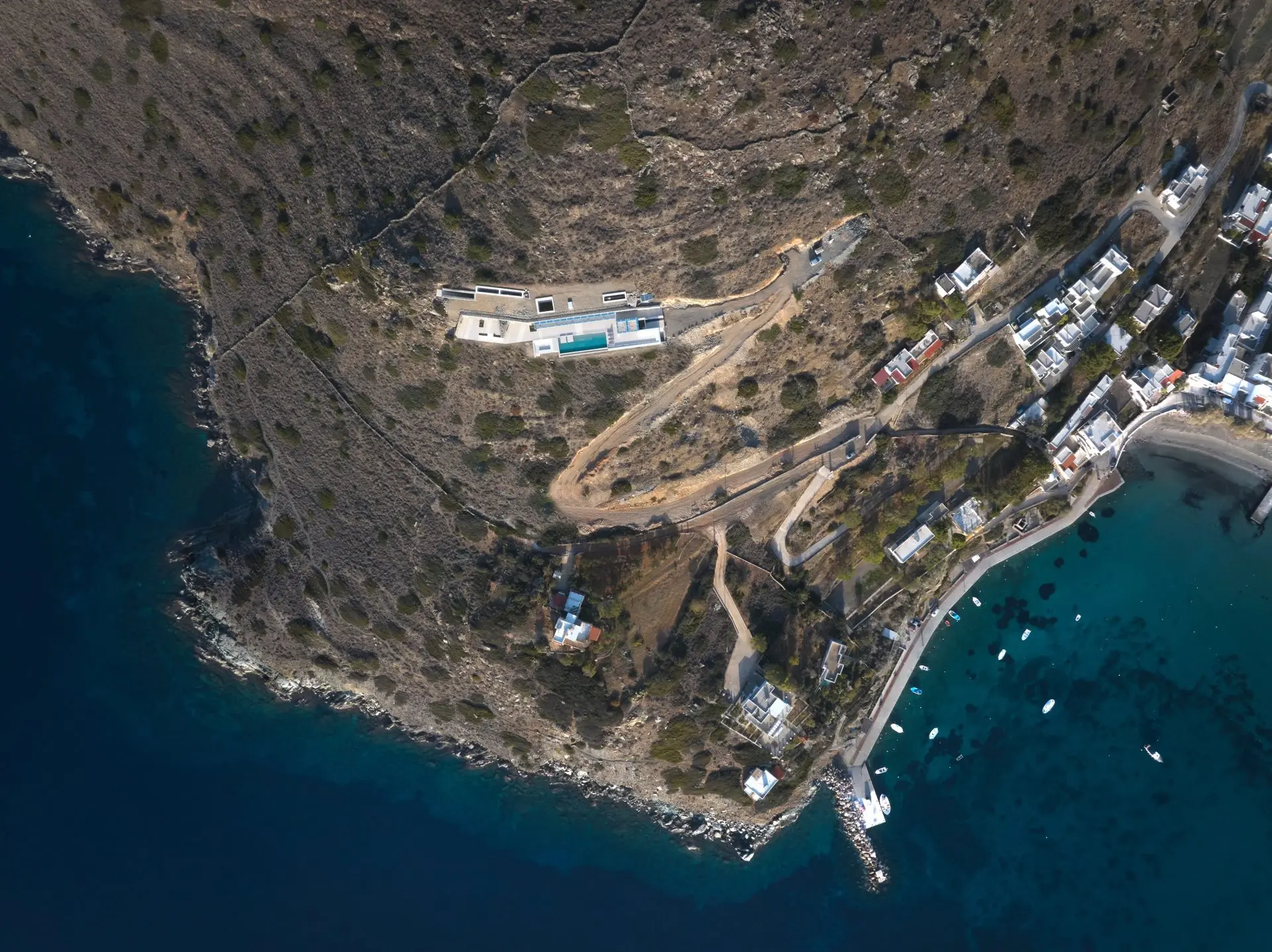 sothebys-greece-stemma-2024-12-20_11-58-33_550622 Stemma – House in Syros