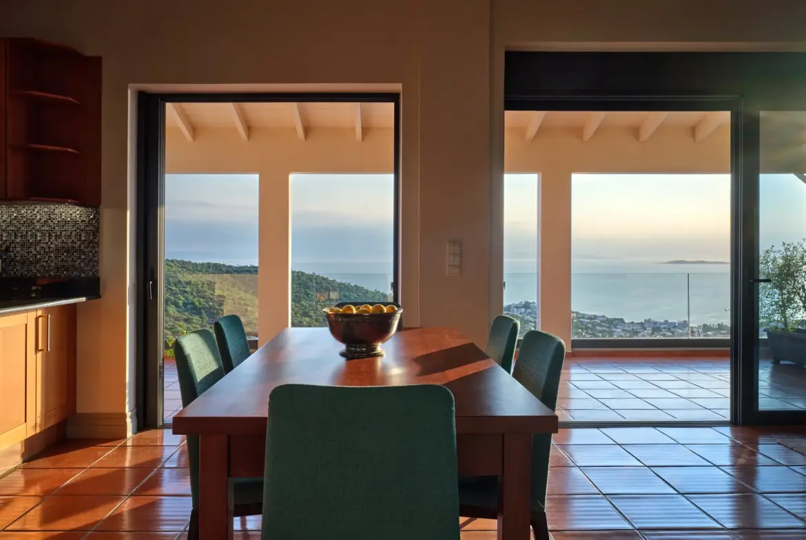 Helora – House in Saronida