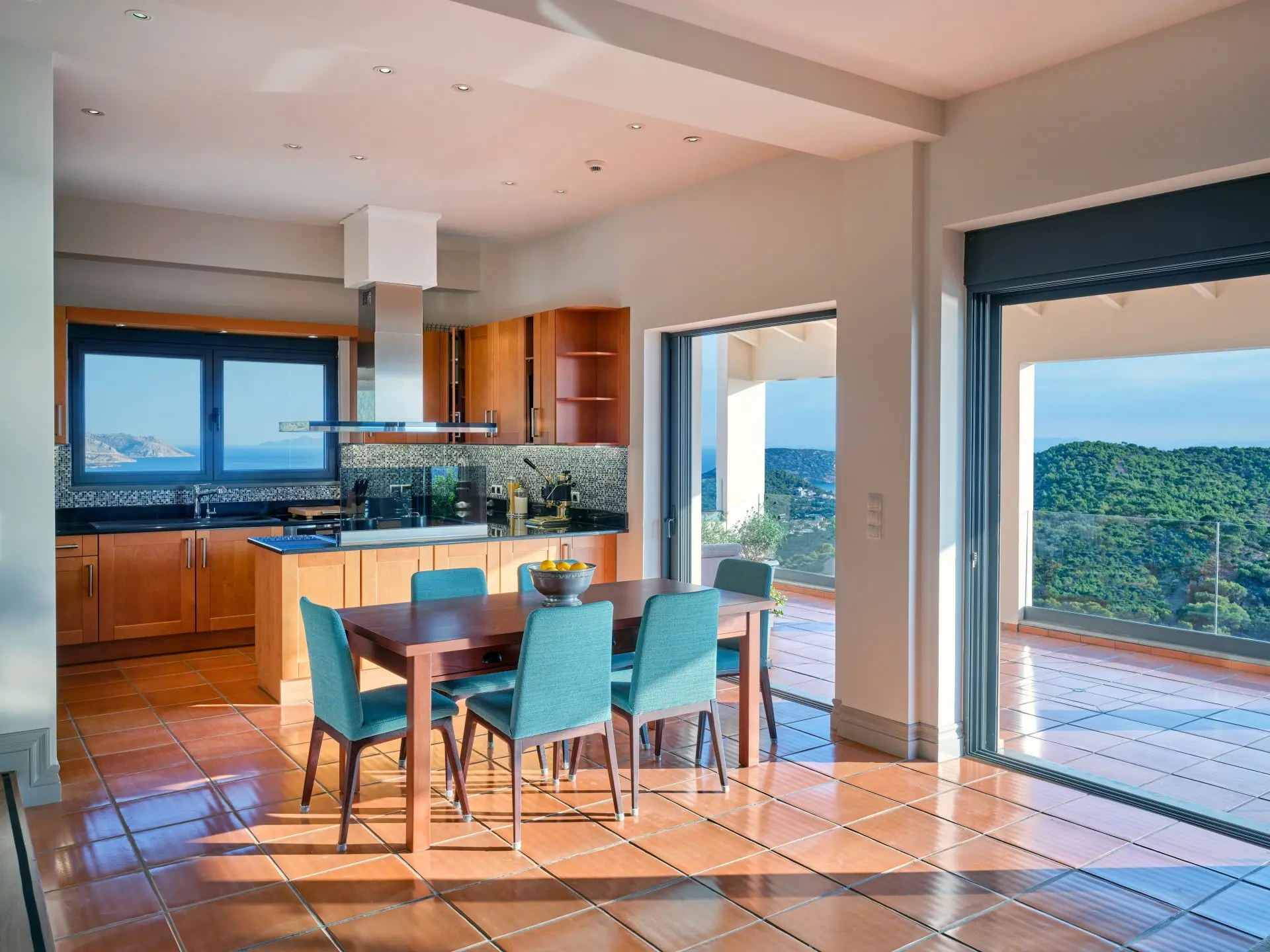 sothebys-greece-sunglow-2026-07-17_20-42-18_246831 Helora – House in Saronida