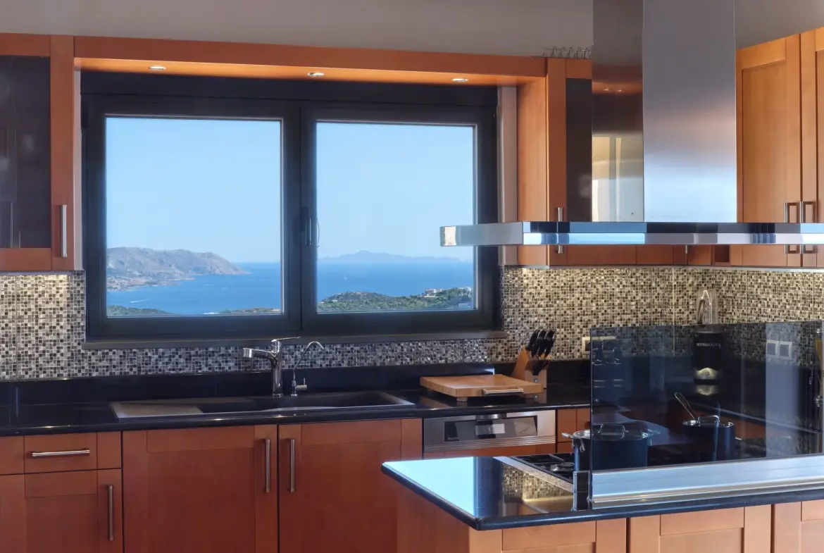 Helora – House in Saronida