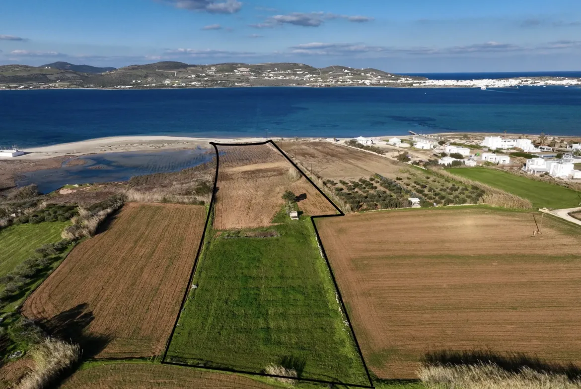 Sunset Coast – Land in Paros