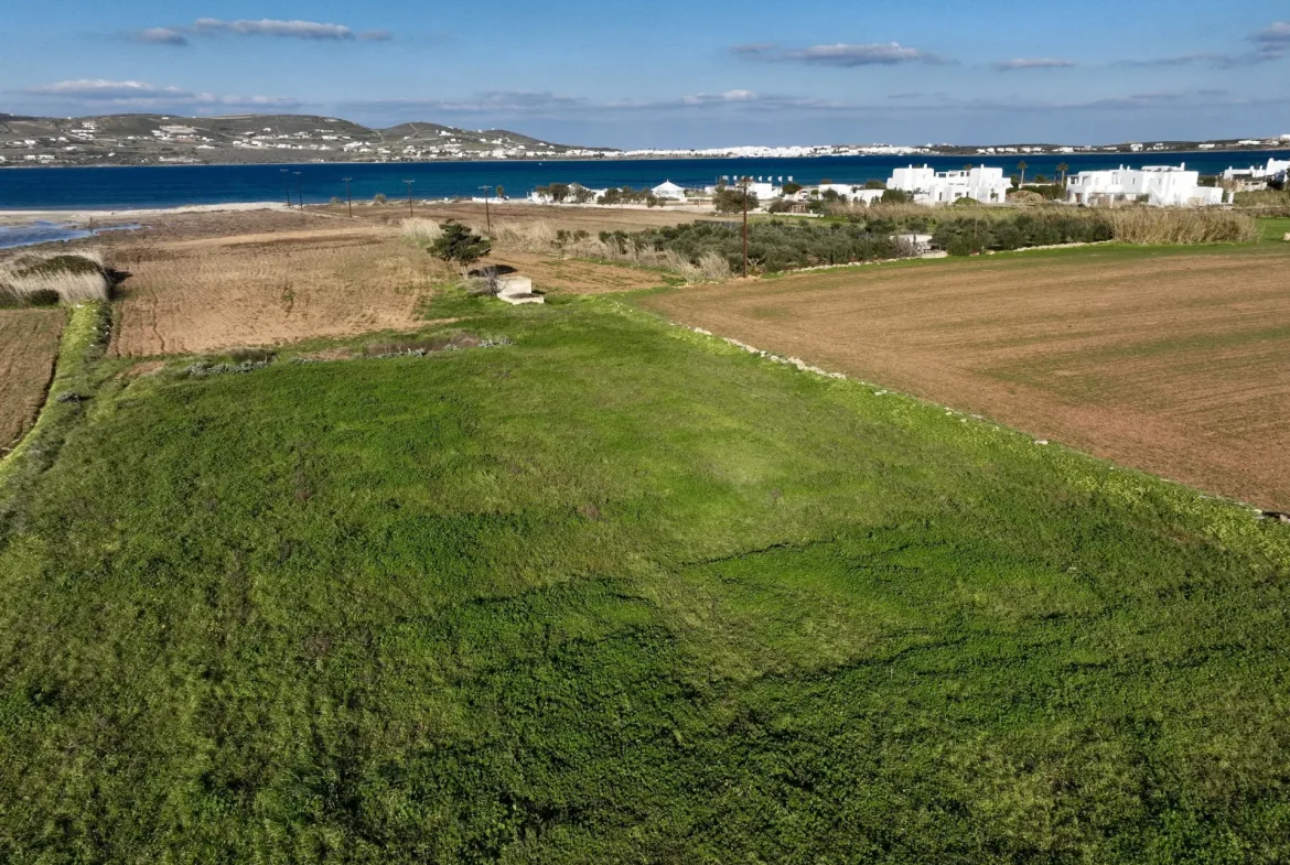 Sunset Coast – Land in Paros