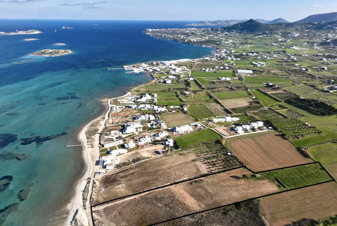 Sunset Coast – Land in Paros