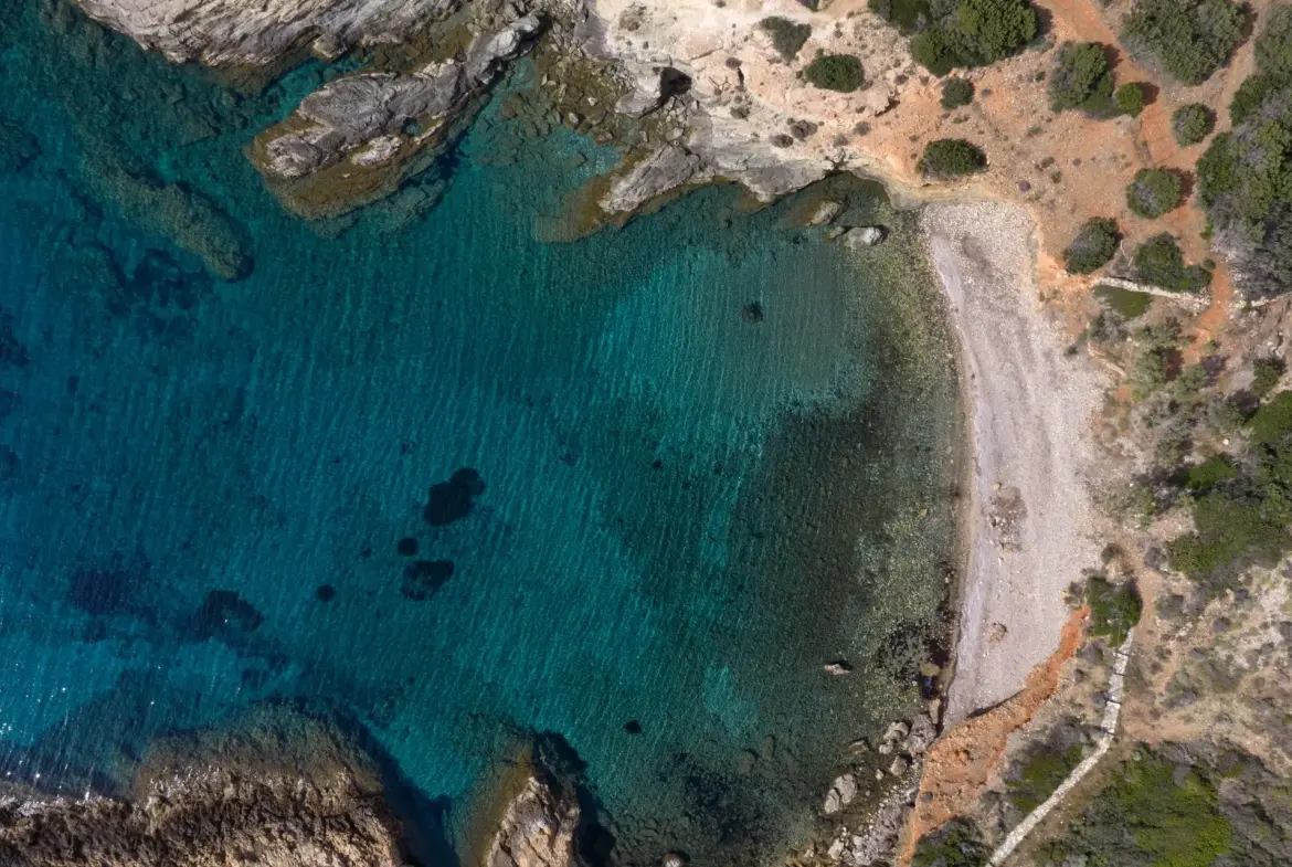 Golden Peninsula – House in Syros