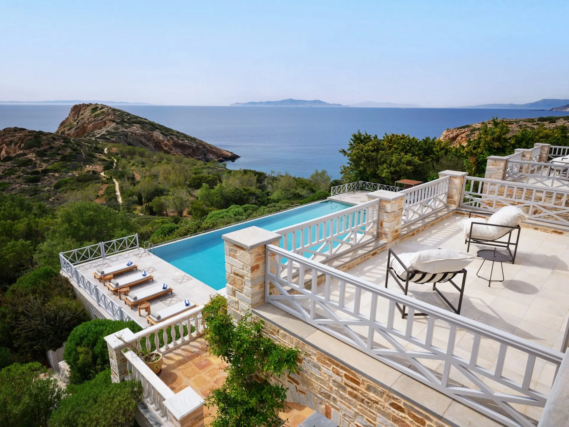 Golden Peninsula – House in Syros