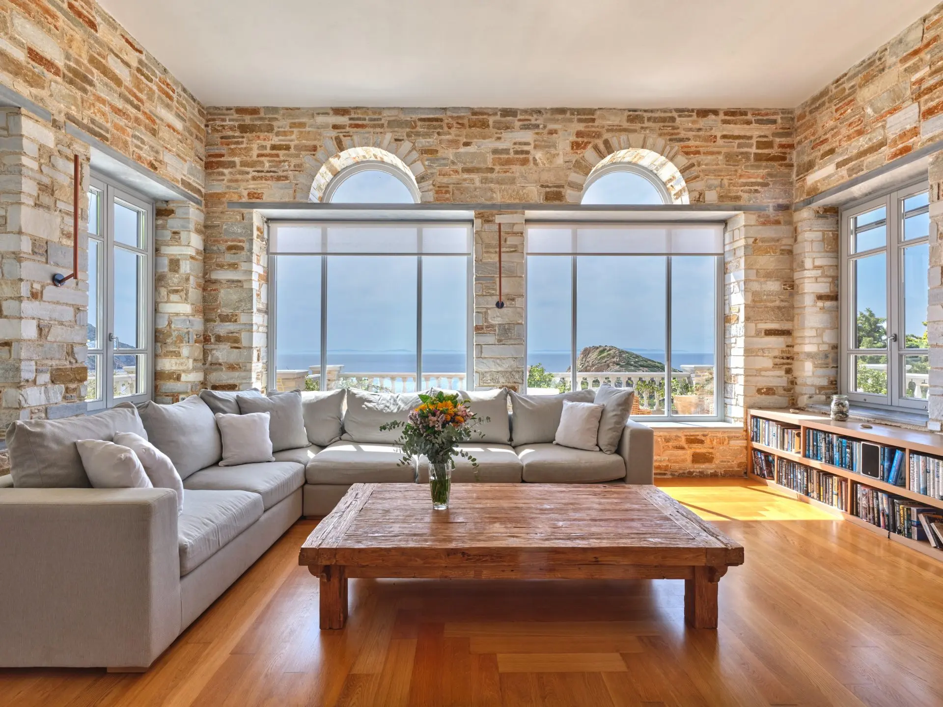 Golden Peninsula – House in Syros
