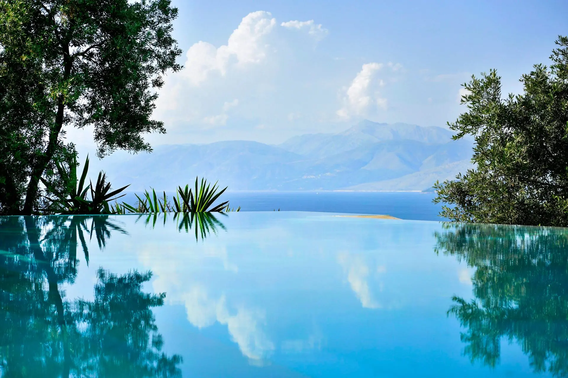 sothebys-greece-the-grand-estate-2026-04-01_15-07-42_578917 Linamia – House in Corfu