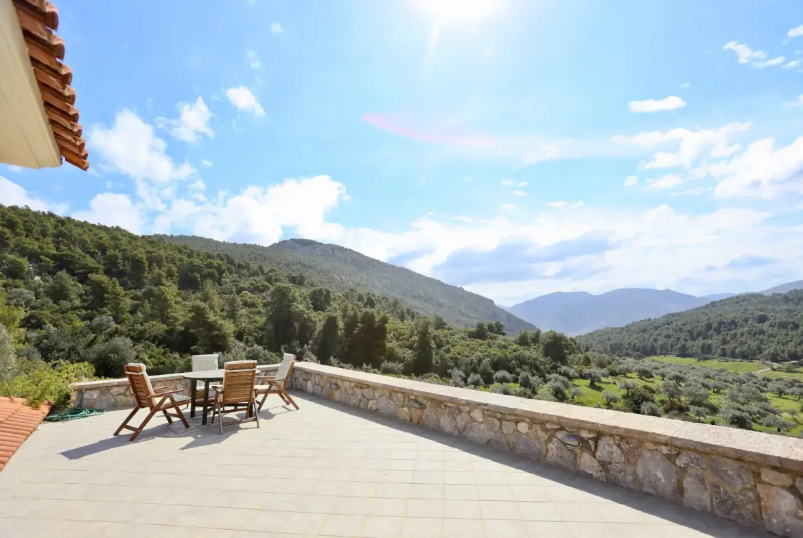 Vallea – House in Argolida