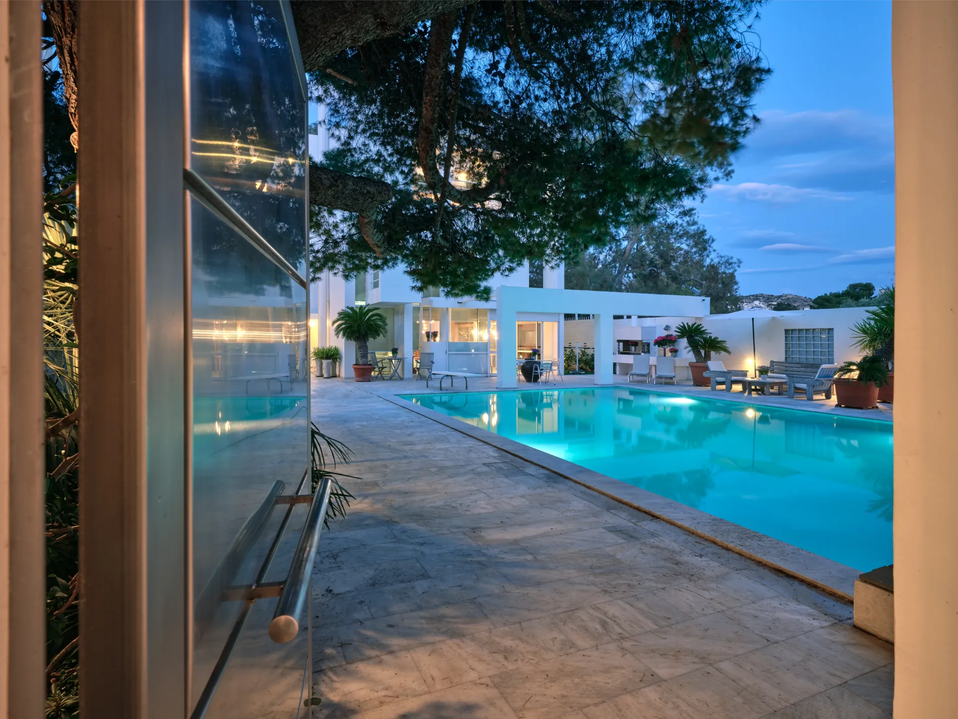 White Lilly – House in Vouliagmeni