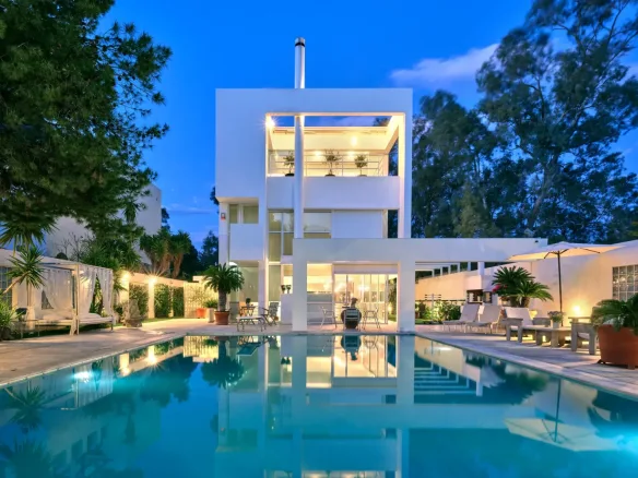White Lilly – House in Vouliagmeni
