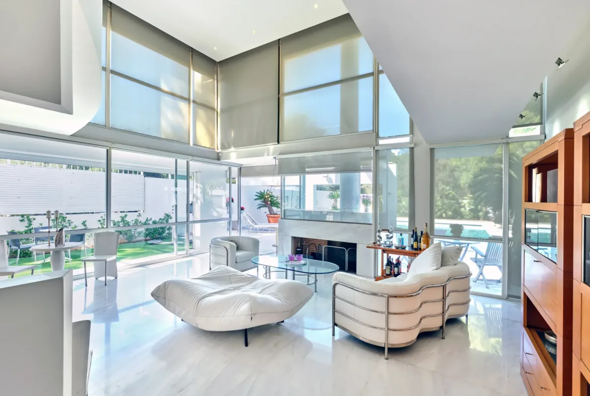 White Lilly – House in Vouliagmeni