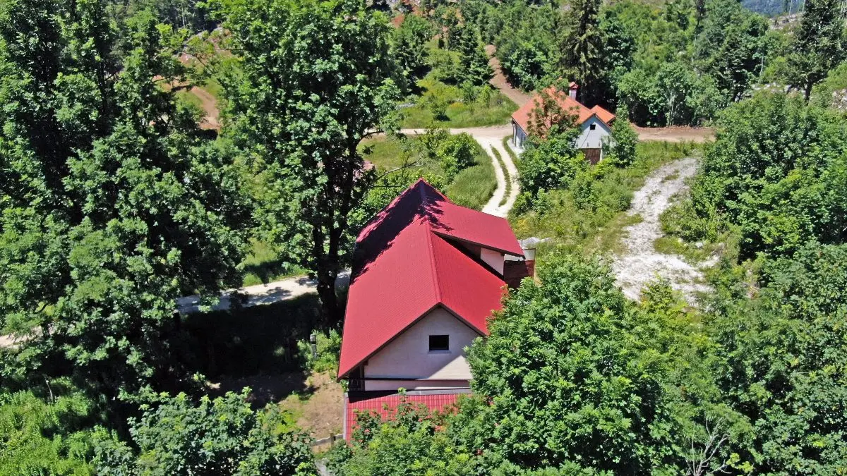 Vipava Valley – Vipava Valley Estate with spectacular views towards the mountains and the Adratic sea